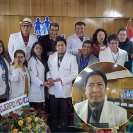 Post facebook oferta de empleo profesional azul y turquesa