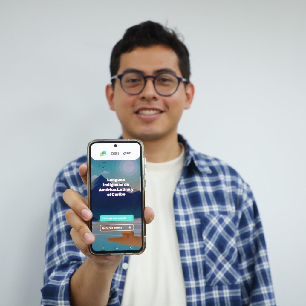 MINEDU: ESTUDIANTES APRENDEN QUECHUA DESDE EL CELULAR